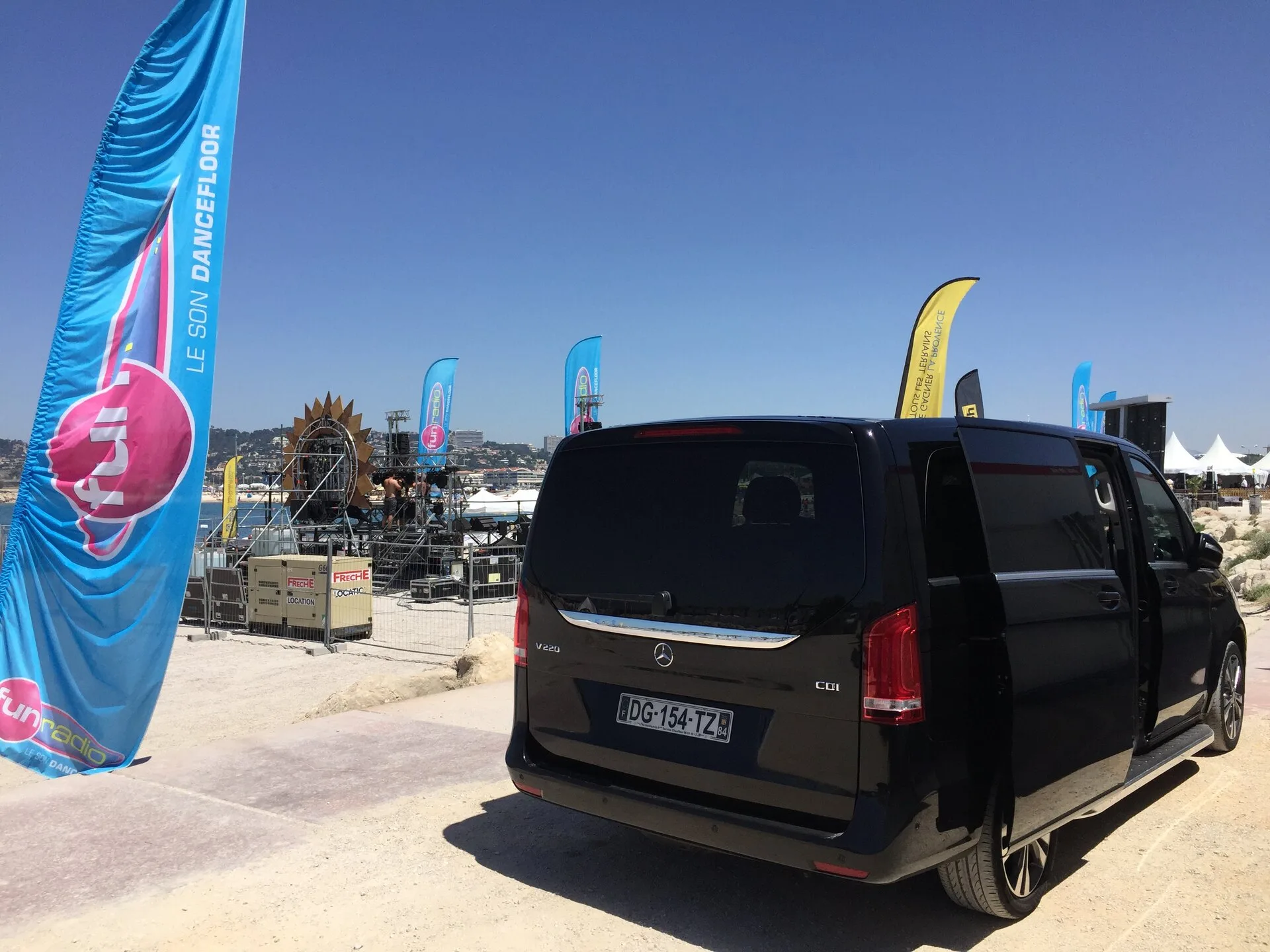 Chauffeur Officiel de la Fun Party Tour Marseille !