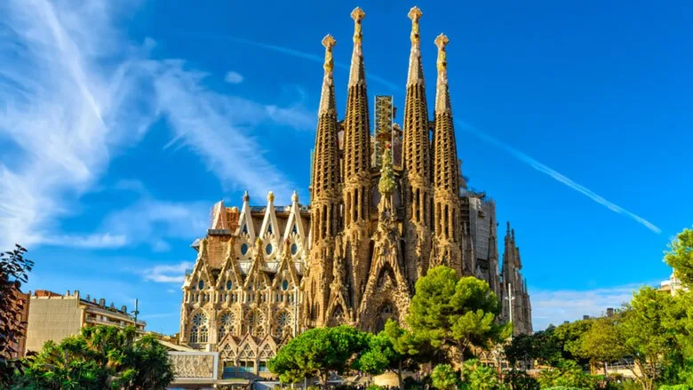 Votre Service de Location de voiture avec chauffeur fera un arrêt de 1 jour pour vous faire visiter Barcelone