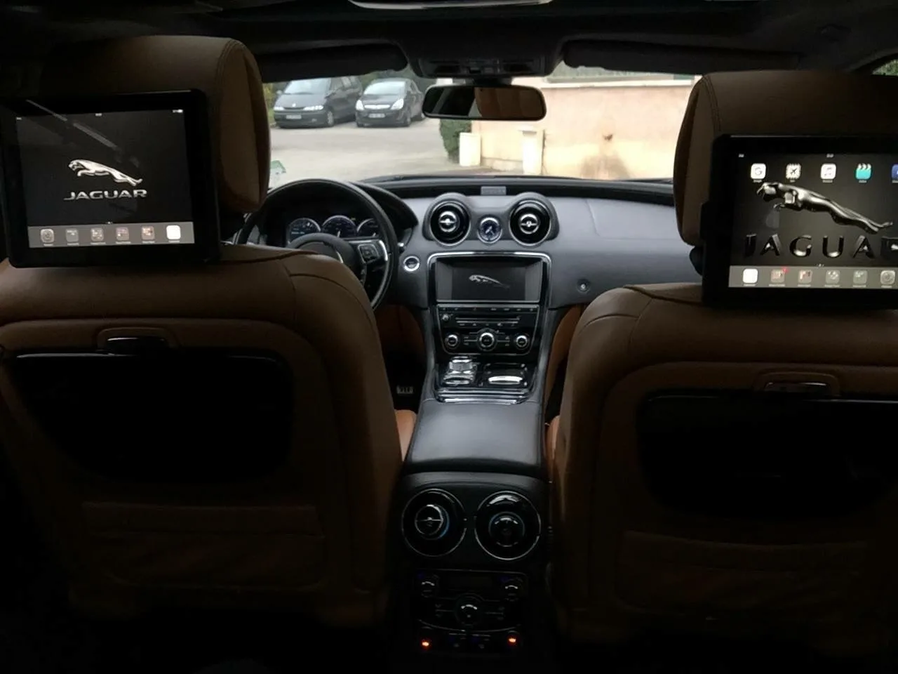 Votre Voiture avec chauffeur à l'aéroport de Marseille Provence